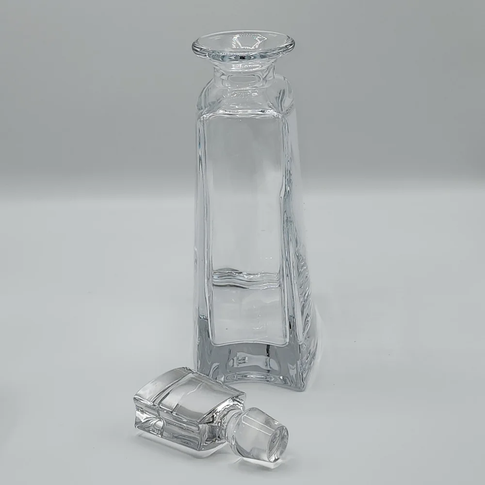 JoyJolt Glassware Luna Whiskey Crystal Decanter And Glass Set of‎ 6